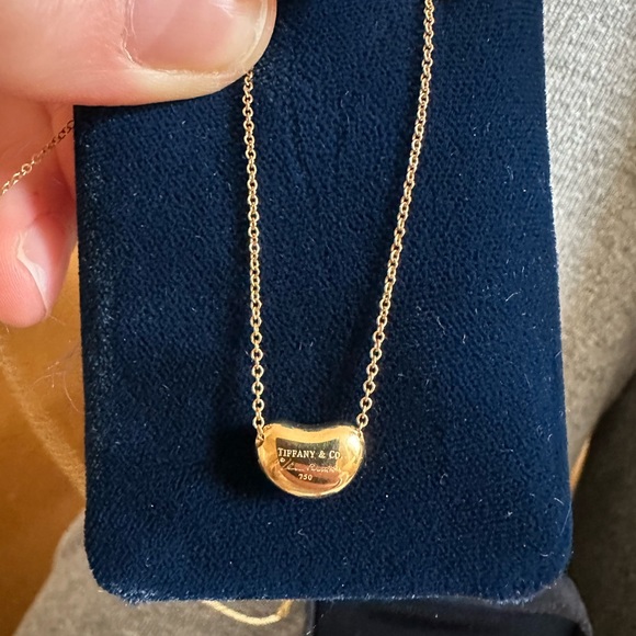 Tiffany and co Elsa Peretti gold bean. 9mm 18k yellow - Picture 6 of 8